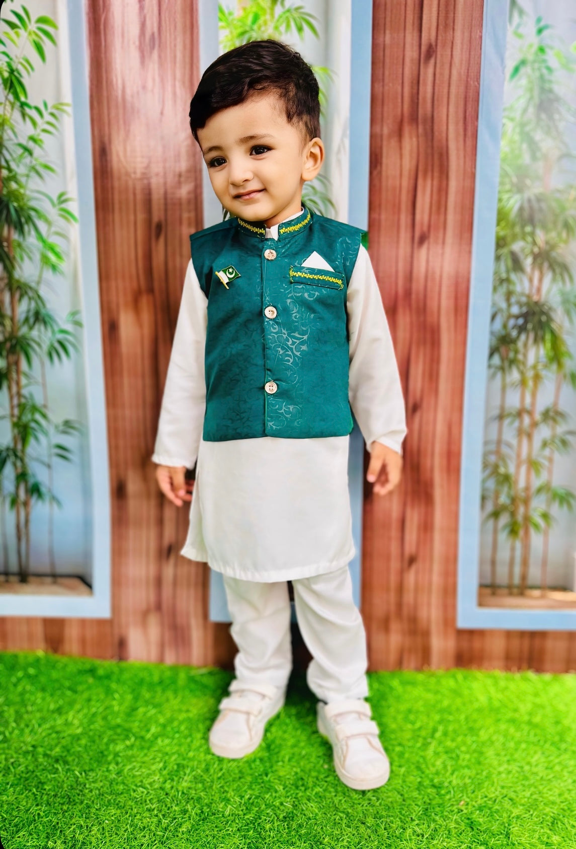 Boys Shalwar Kameez with Green Waistcoat 14th August Edition (0-5 Years)