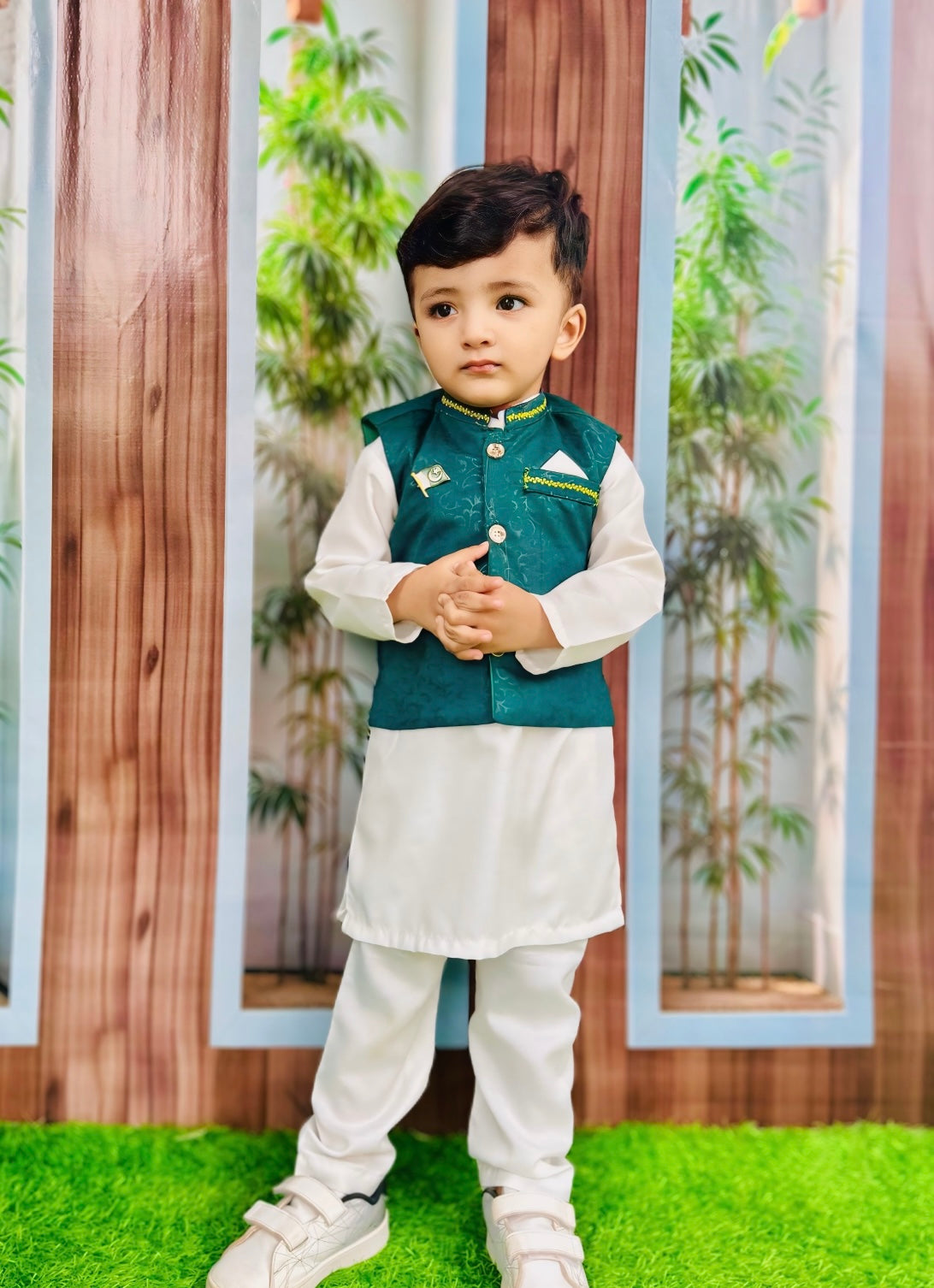 Boys Shalwar Kameez with Green Waistcoat 14th August Edition (0-5 Years)